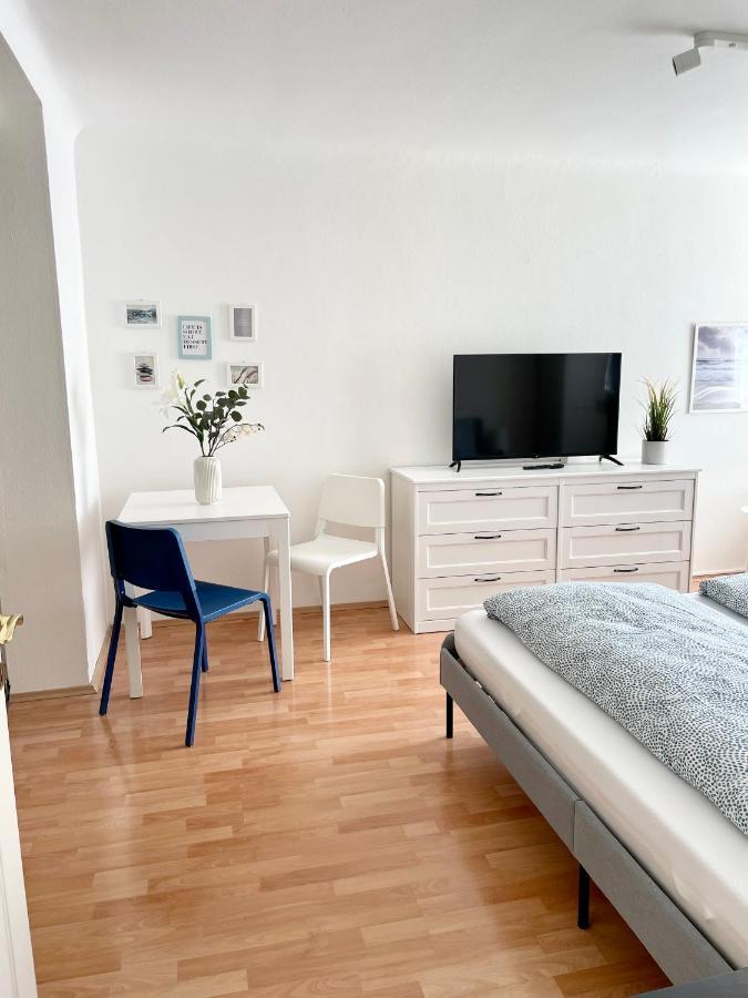 Cosy Apartment Near Schoenbrunn & Meidlinger Market Vienna Exterior photo